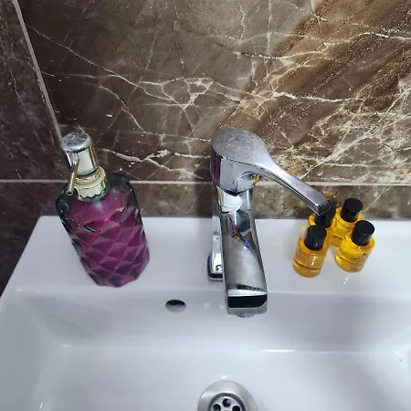 Hotel Lara *